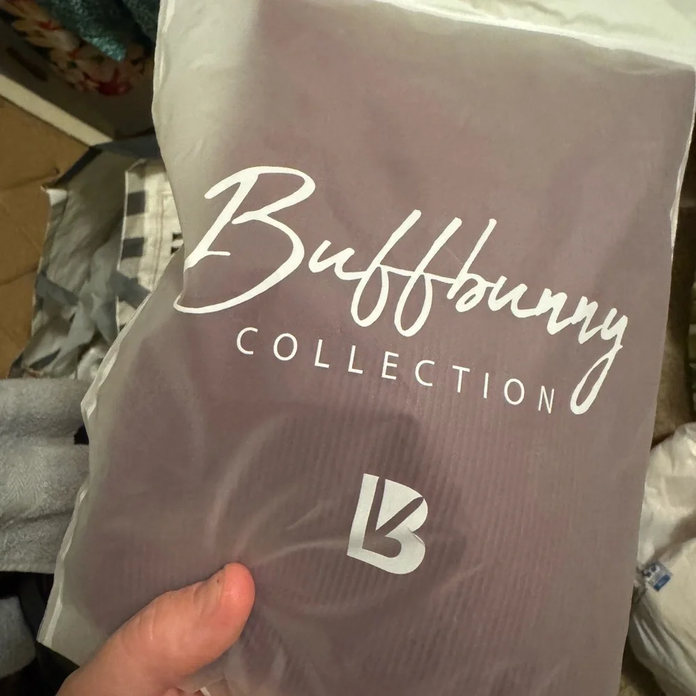 Buffbunny ribbed crop top - Picture 2 of 3